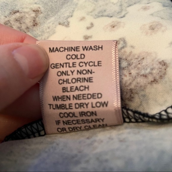 Philosophy women’s floral ‎ ruffled dress in size xs - Picture 9 of 9